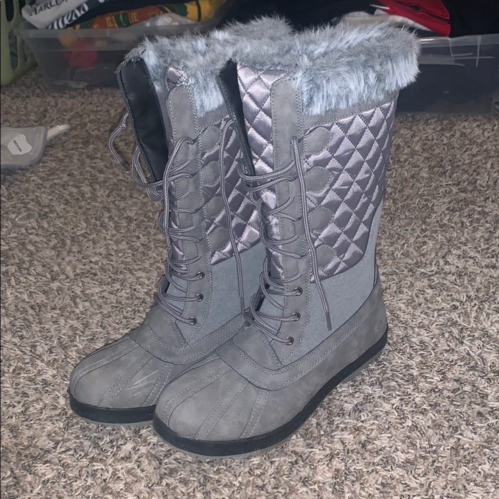 Winter boots